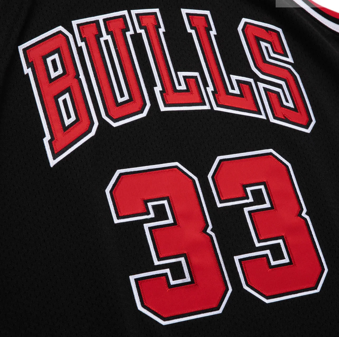 Chicago Bulls Black Alter. 97-98 Exclusive Pippen Jersey - Image 3
