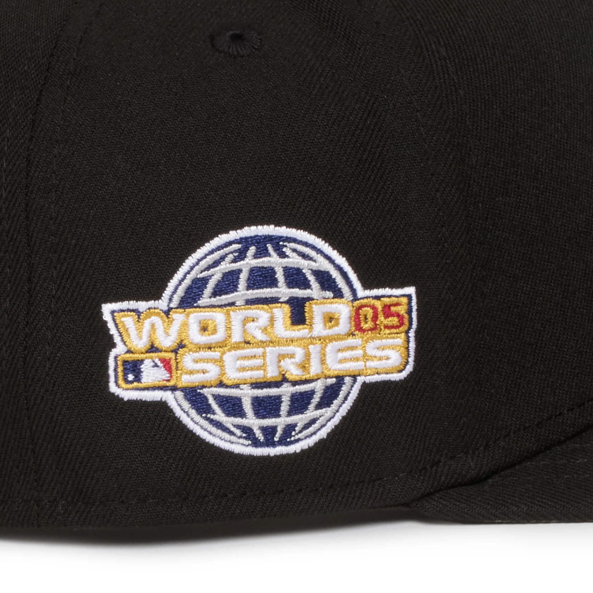 Chicago White Sox All Black 950 A Frame 2005 WS Snap Back - Image 3