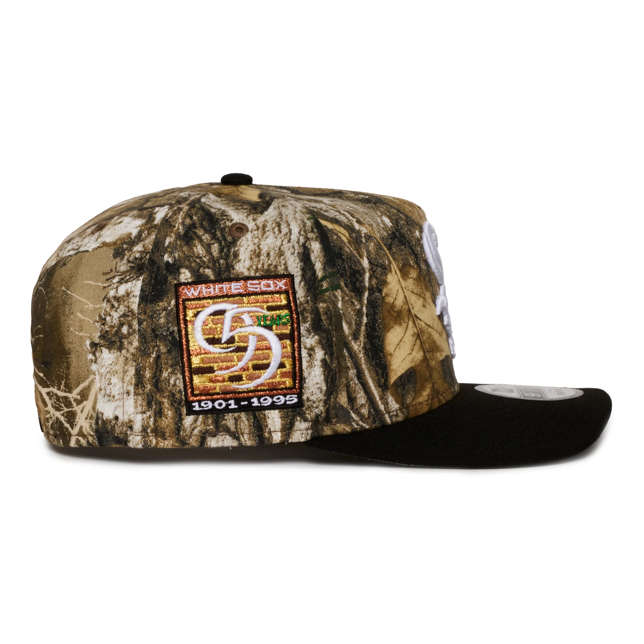 Chicago White Sox Real Tree and Black 950 AFrame Snap Back - Image 4