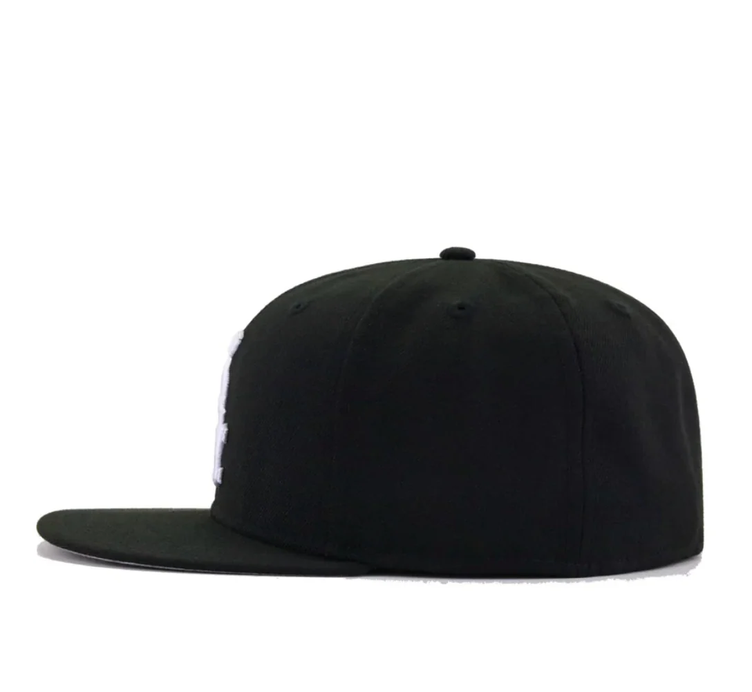 Chicago White Sox All Black No Side Patch 5950 Fitted - Image 4