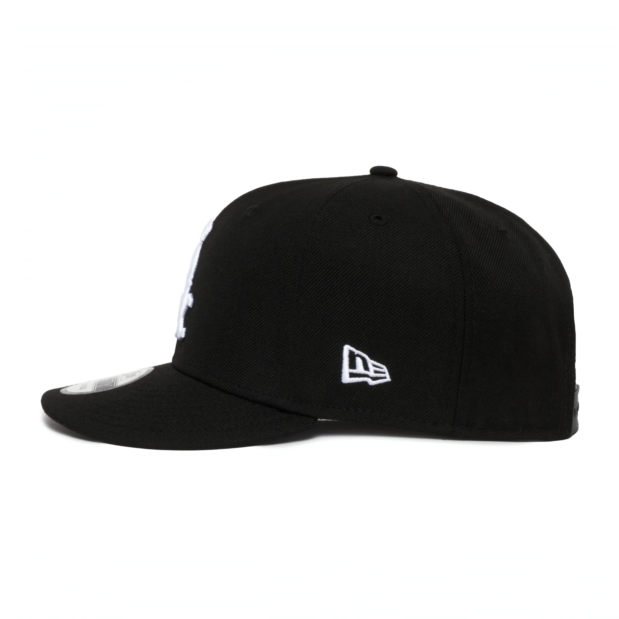 Chicago White Sox 950 Classic SNAP All Black 2005 World Series Snap Back - Image 5