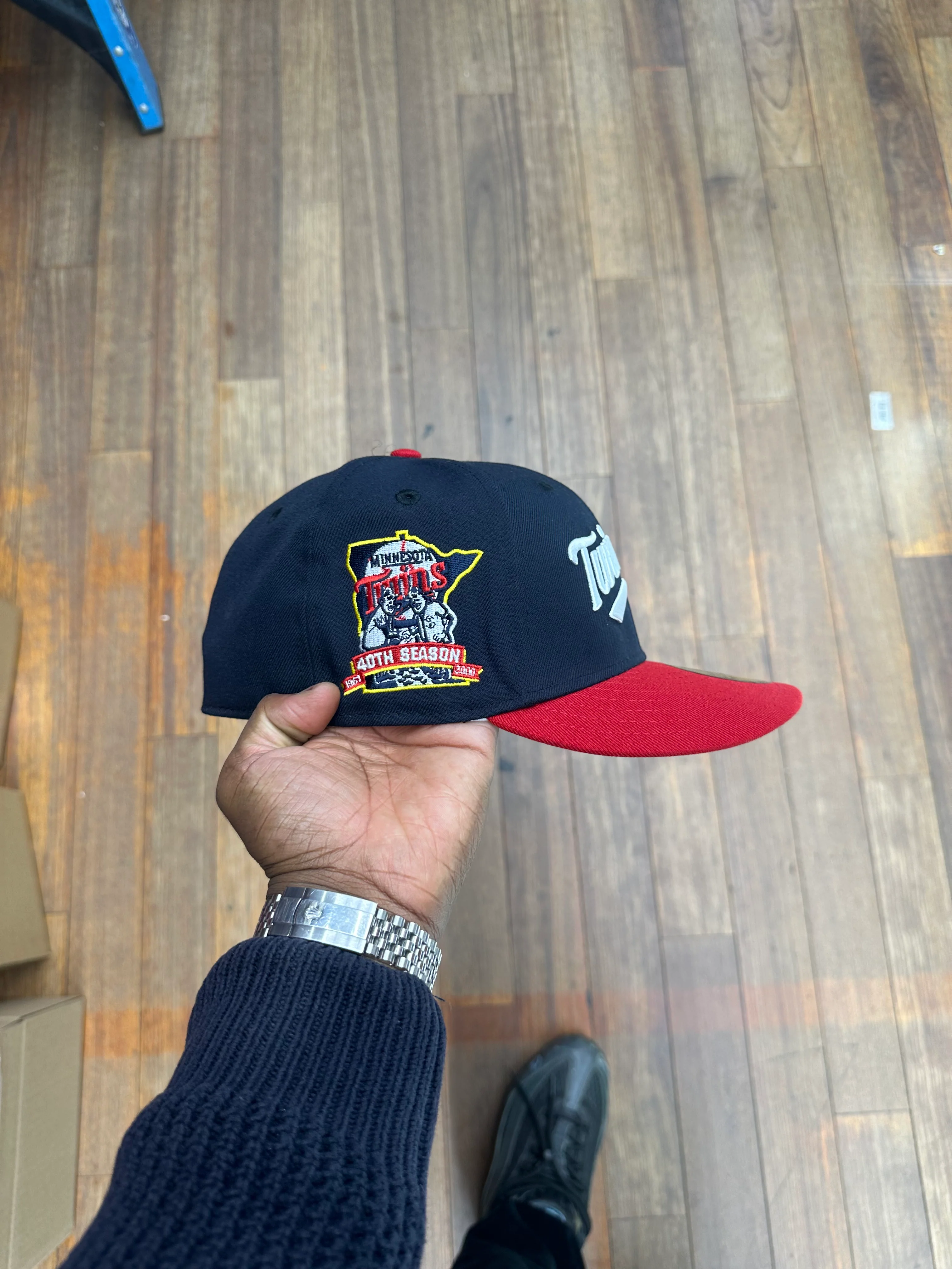 Minnesota Twins Navy Script Twin Cities and Red 40Th - Image 4