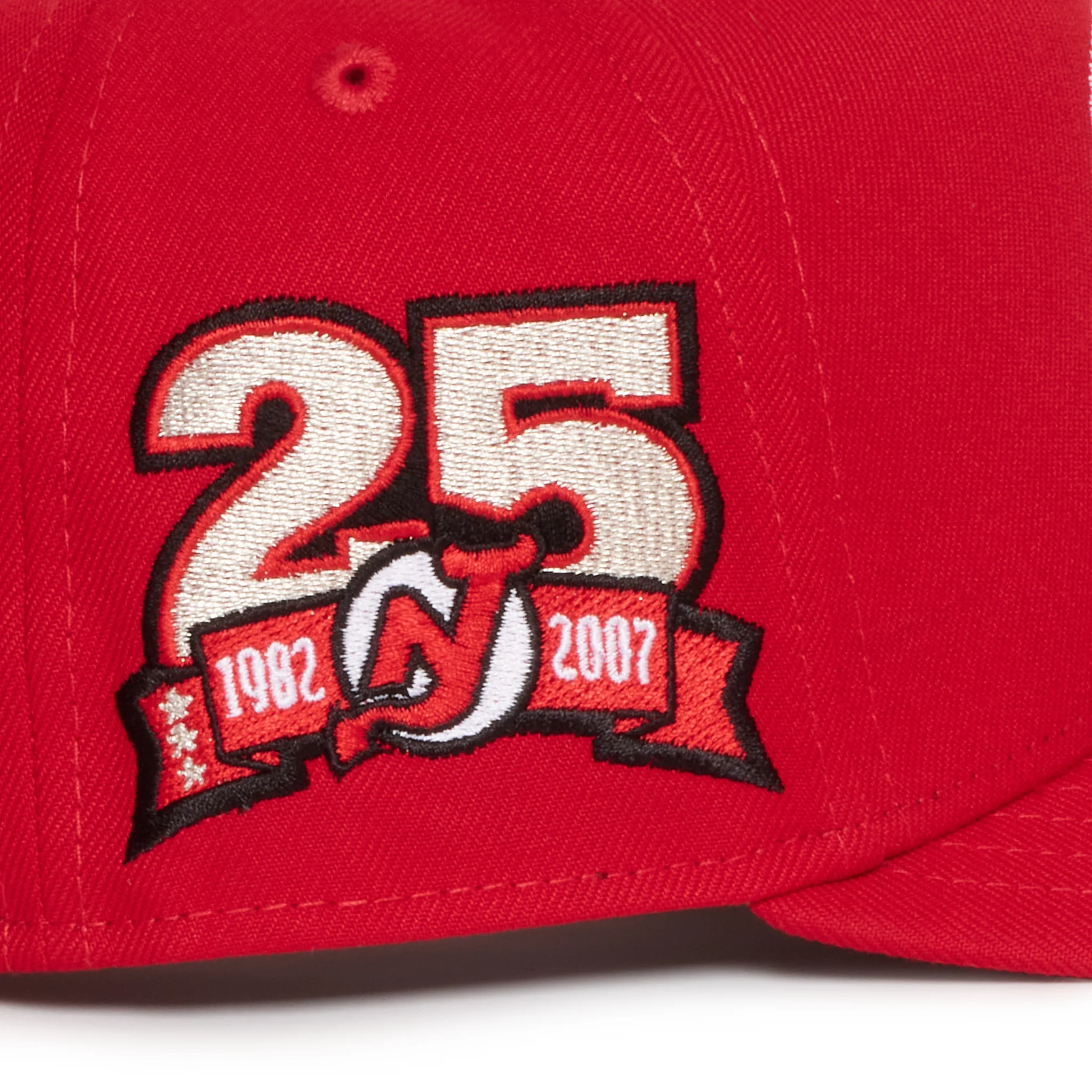 New Jersey Devils All Red 950 AFrame 25 Years Snap Back - Image 4