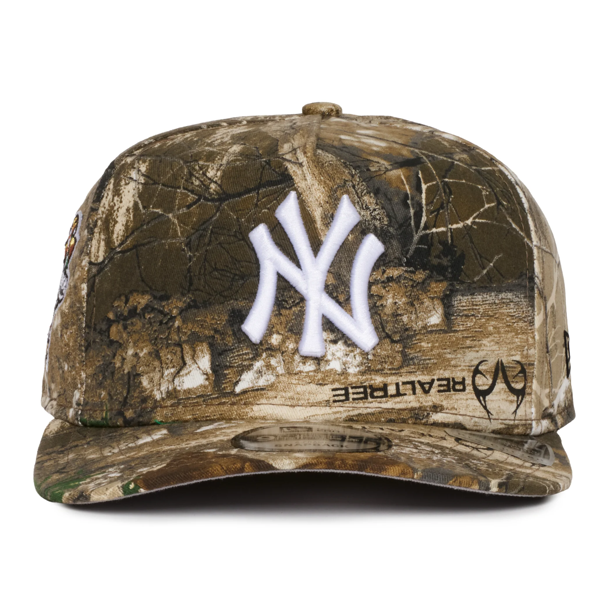 New York Yankees All Real Tree 950 AFrame 2000 WS Snap Back - Image 2