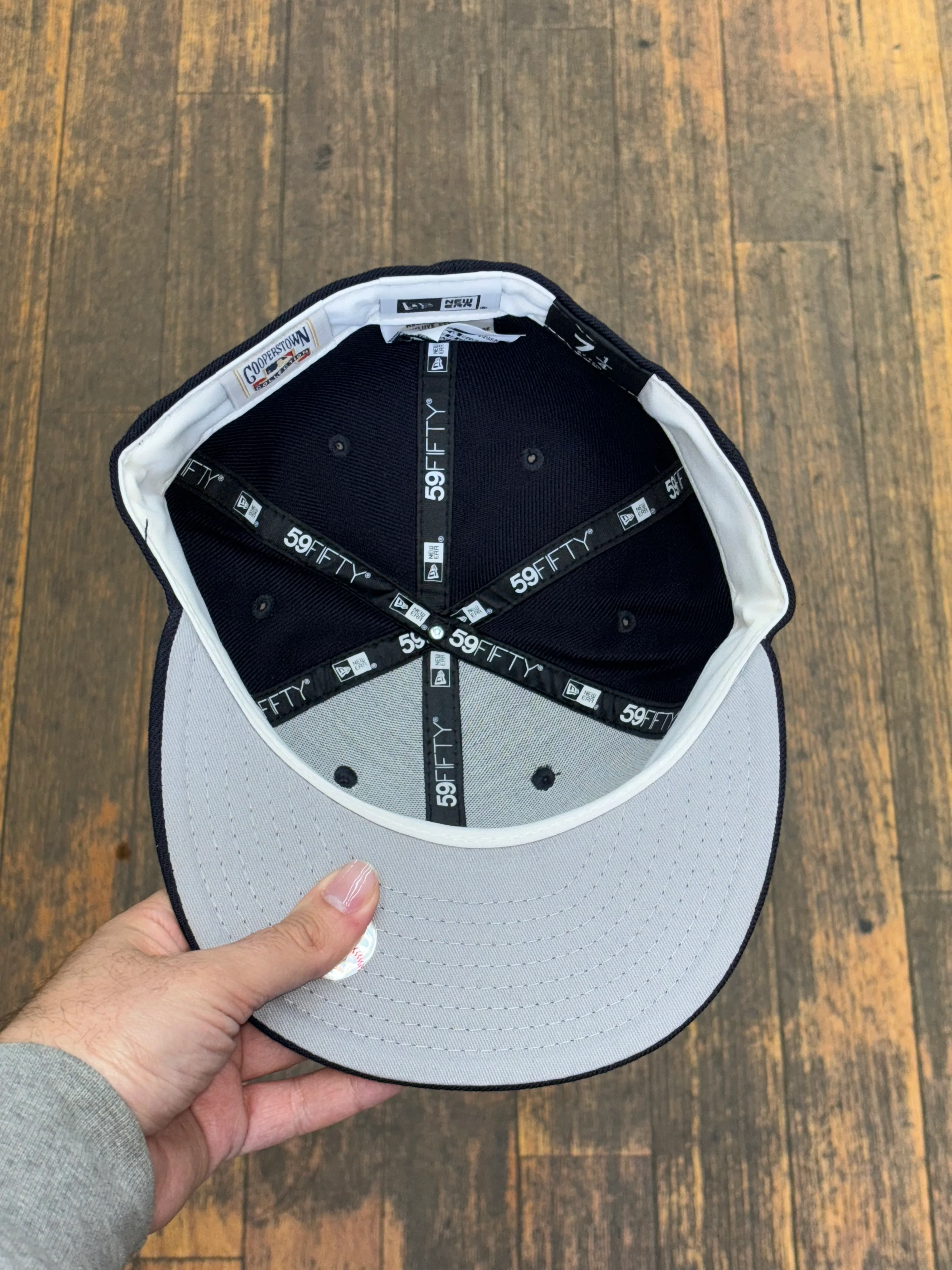 New York Yankees Crystallized All Navy 1996 World Series - Image 6