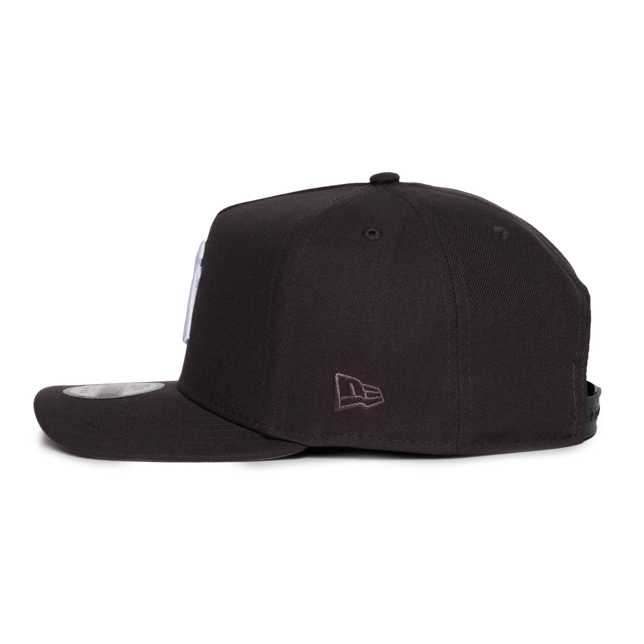 New York Yankees Dark Grey 950 AFrame SWS Patch Snap Back - Image 5