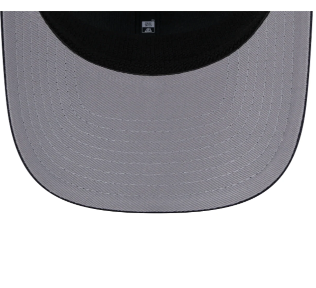 New York Yankees Navy Mesh 9SEVENTY Stretch- Snapback - Image 7