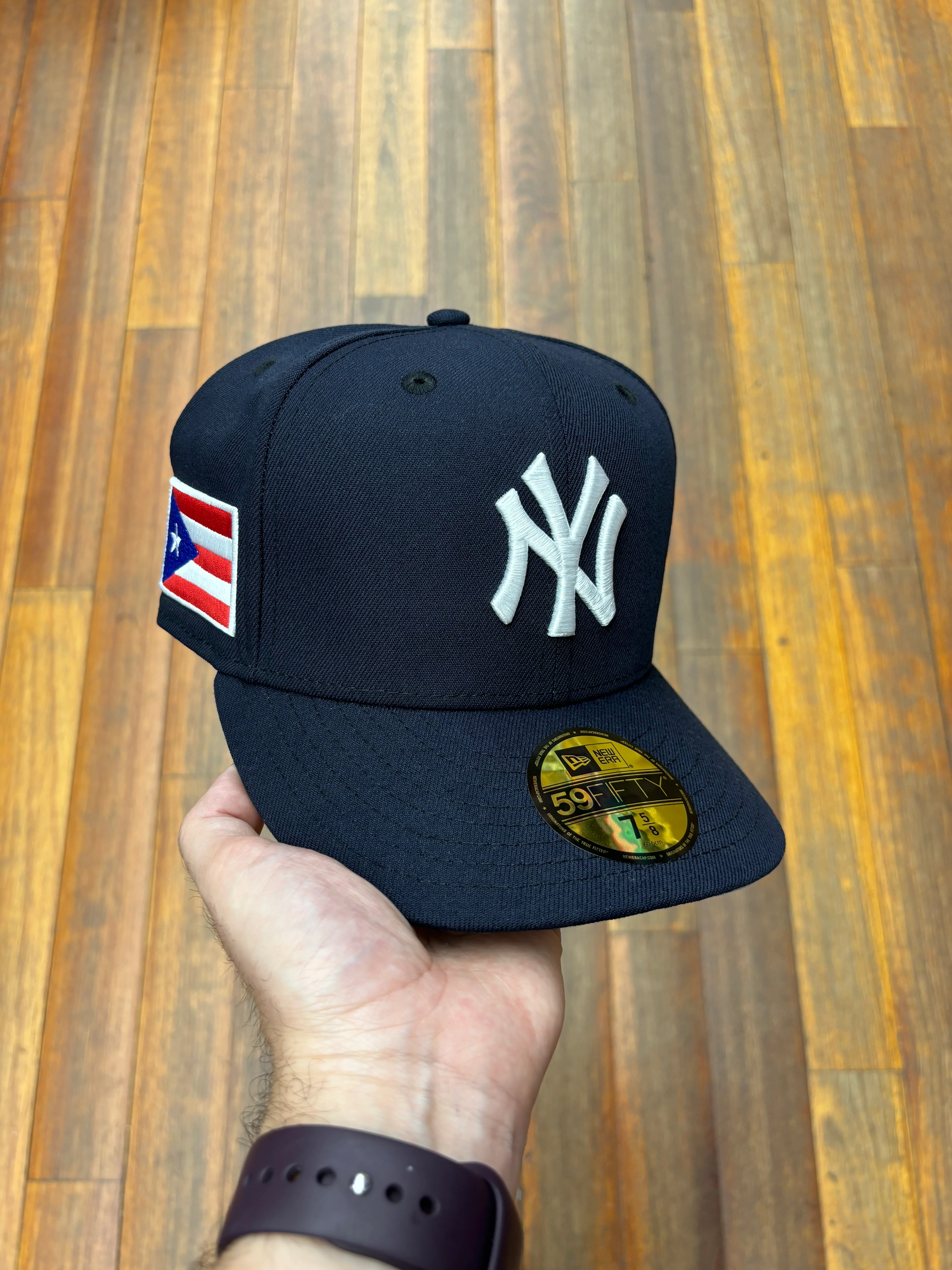 New York Yankees Navy Puerto Rico Flag - Image 3