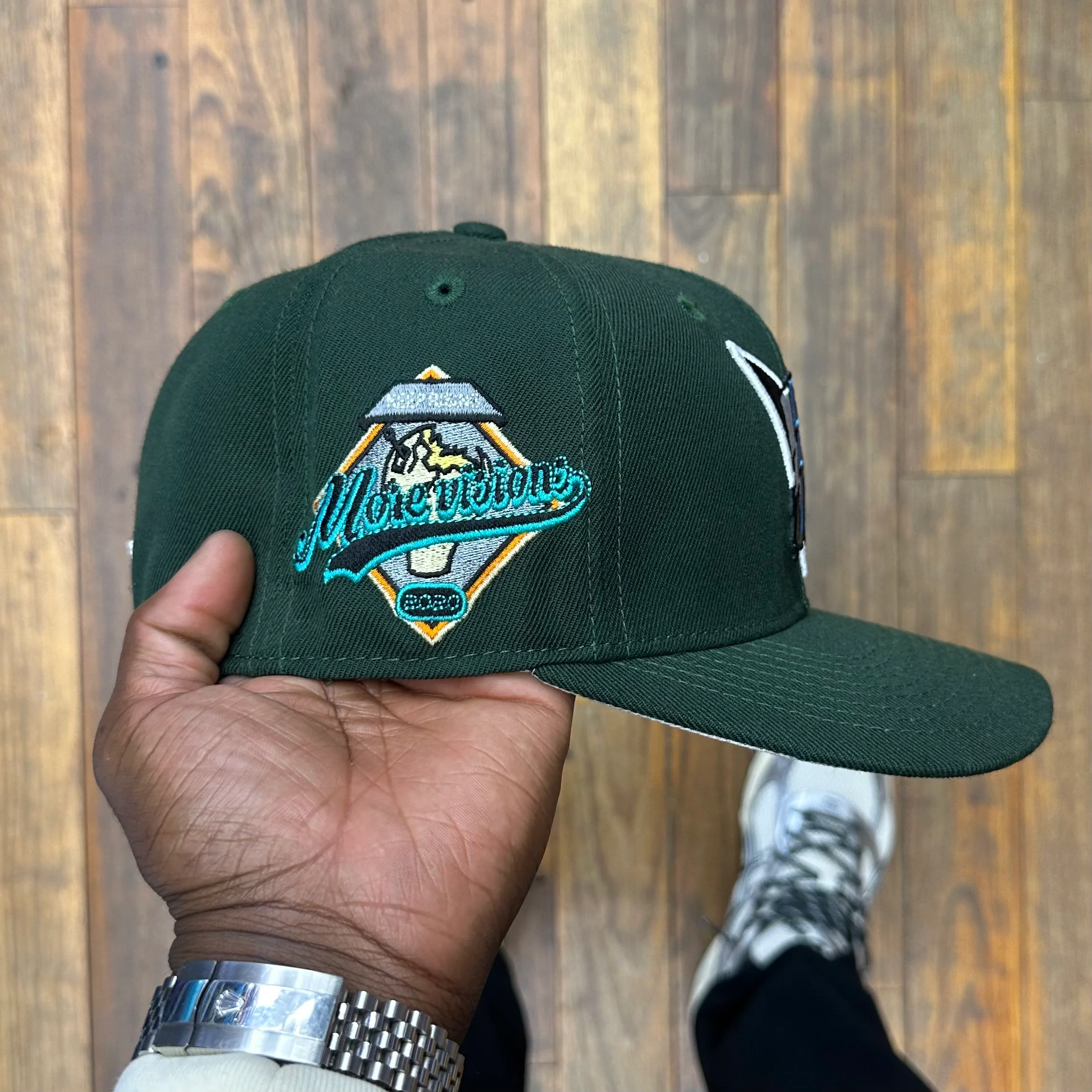 Rise Visions Green Fitted - Image 2