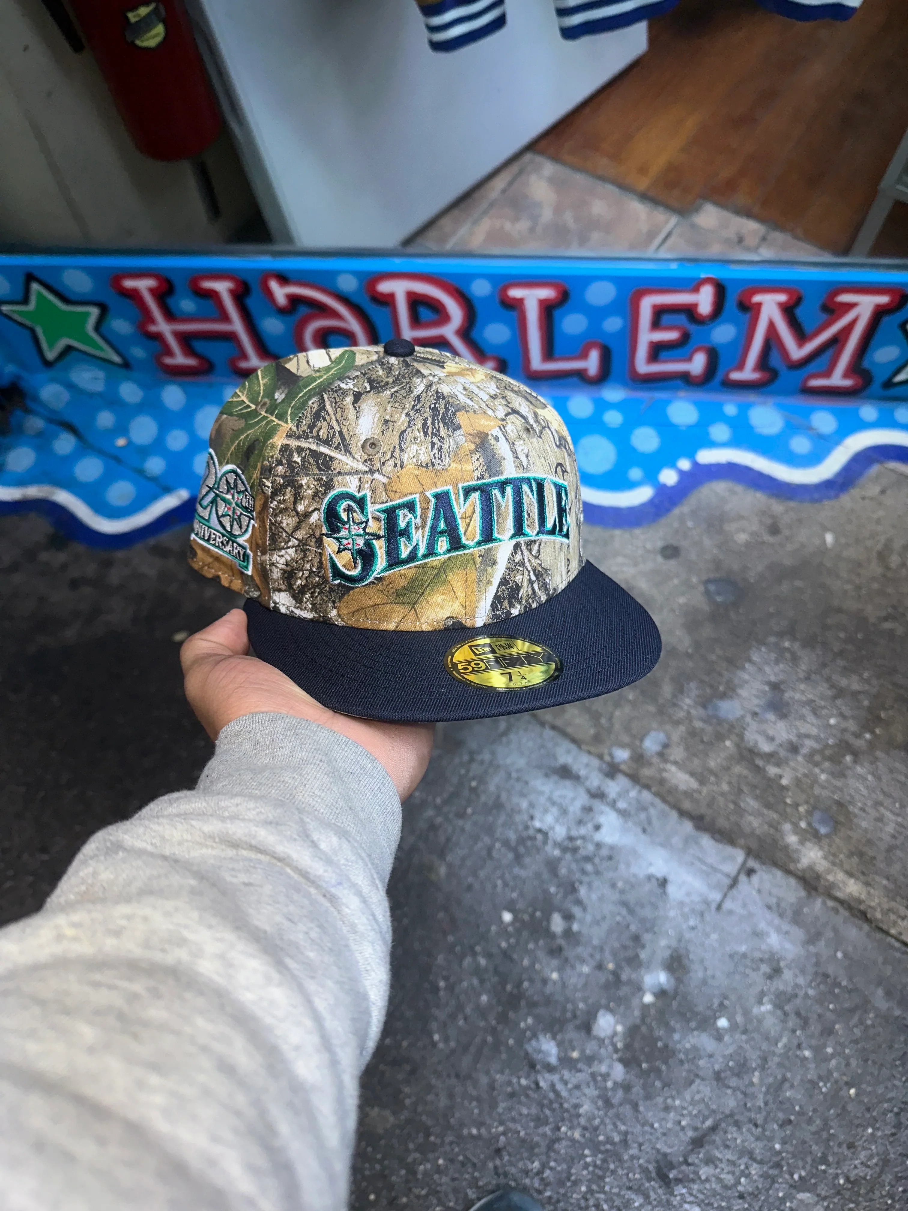 Seattle Mariners Real Tree & Navy Blue 20Th Anniversary - Image 3